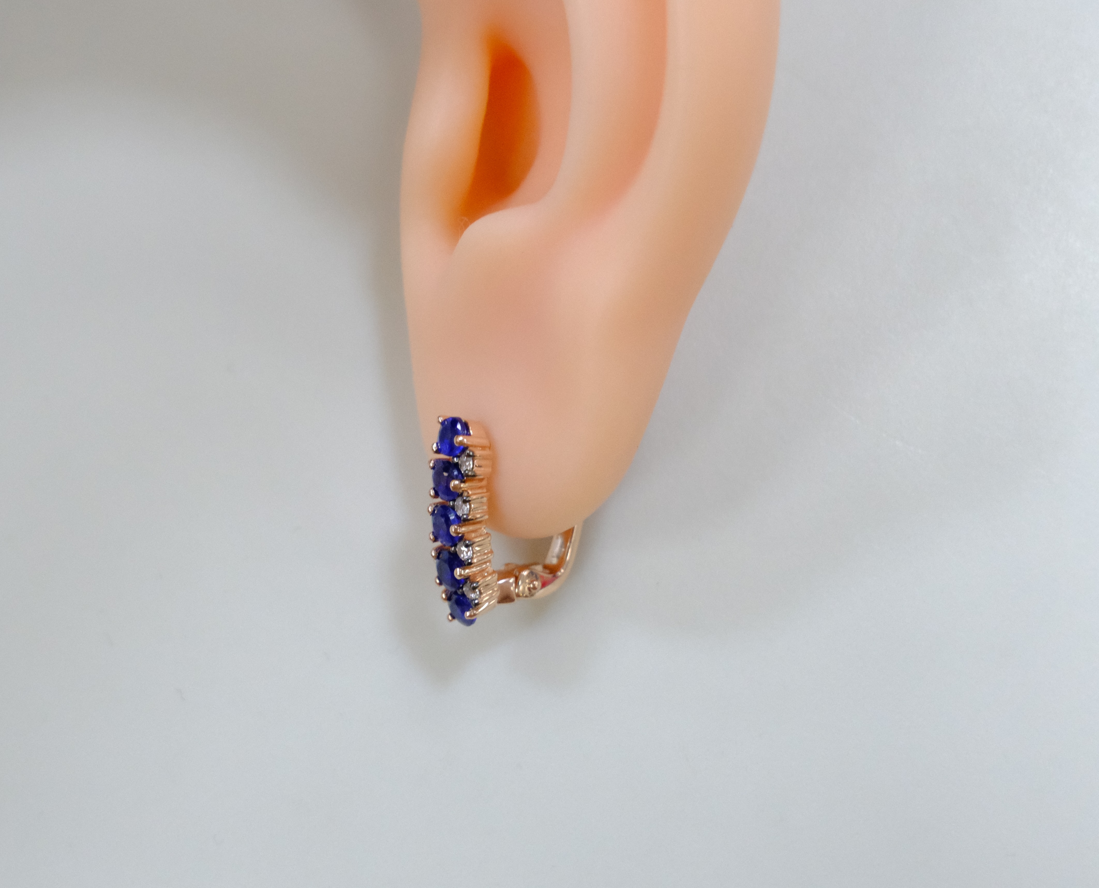 Серебряные серьги с сапфирами